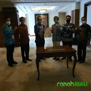 Riau Petroleum dan PHE Siak teken Amandemen Perjanjian pengalihan PI 10% blok Siak